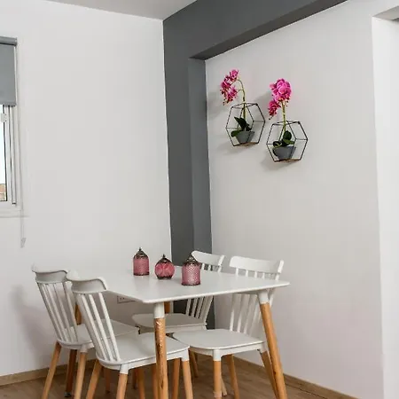 Valdivian Flat 18 * Larnaca
